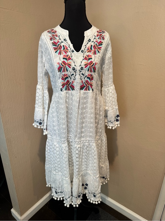 Source Unknown Dresses & Skirts - Gorgeous Boho White Embroidered Dress with Colorful Floral Detail & Pom Pom Trim